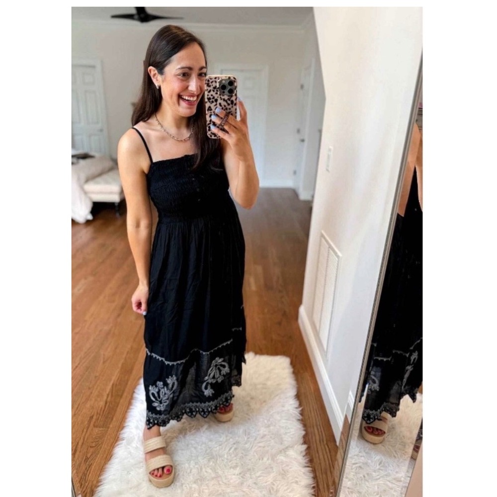 Universal Thread Black Smocked Maxi Dress Embroidered Hem Adjustable Straps XL